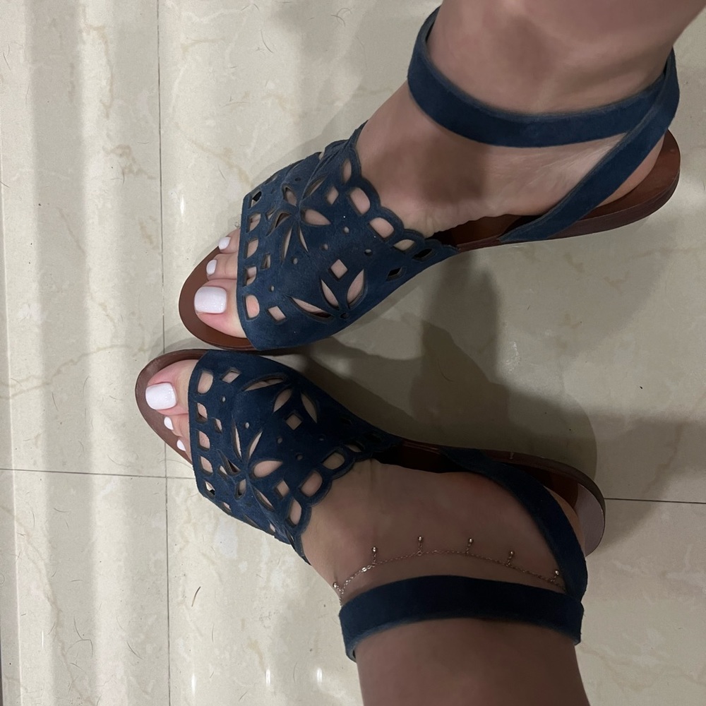 Tory Burch Navy Blue Perforated May ankle strap sandal size 7 women